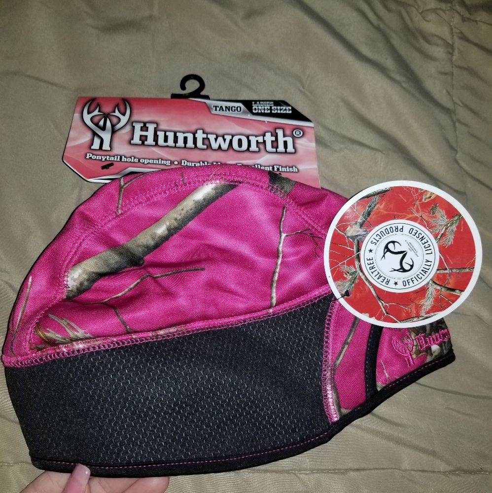 NWT Woman's realtree Tango